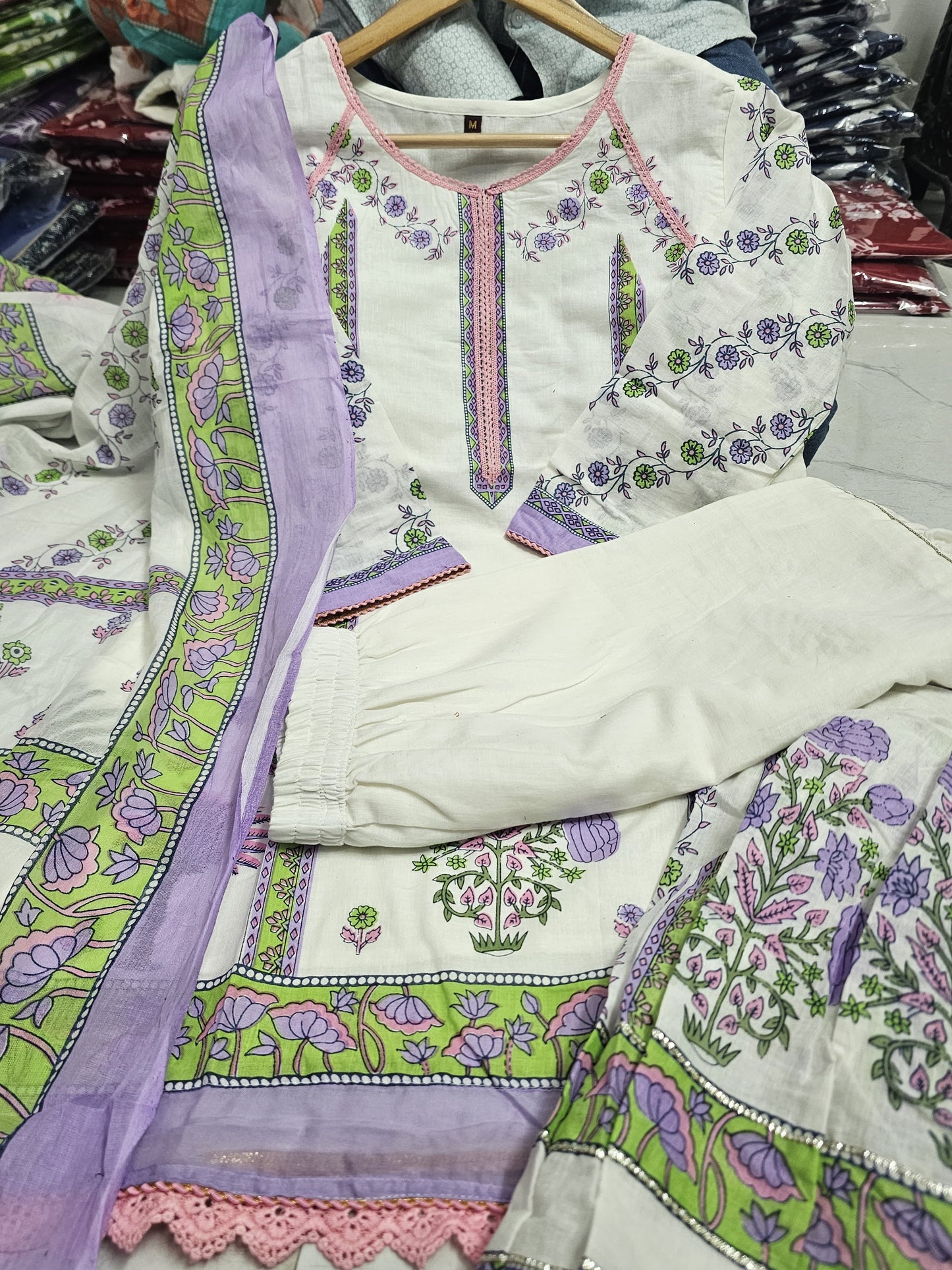 Malmal sharara placement print set